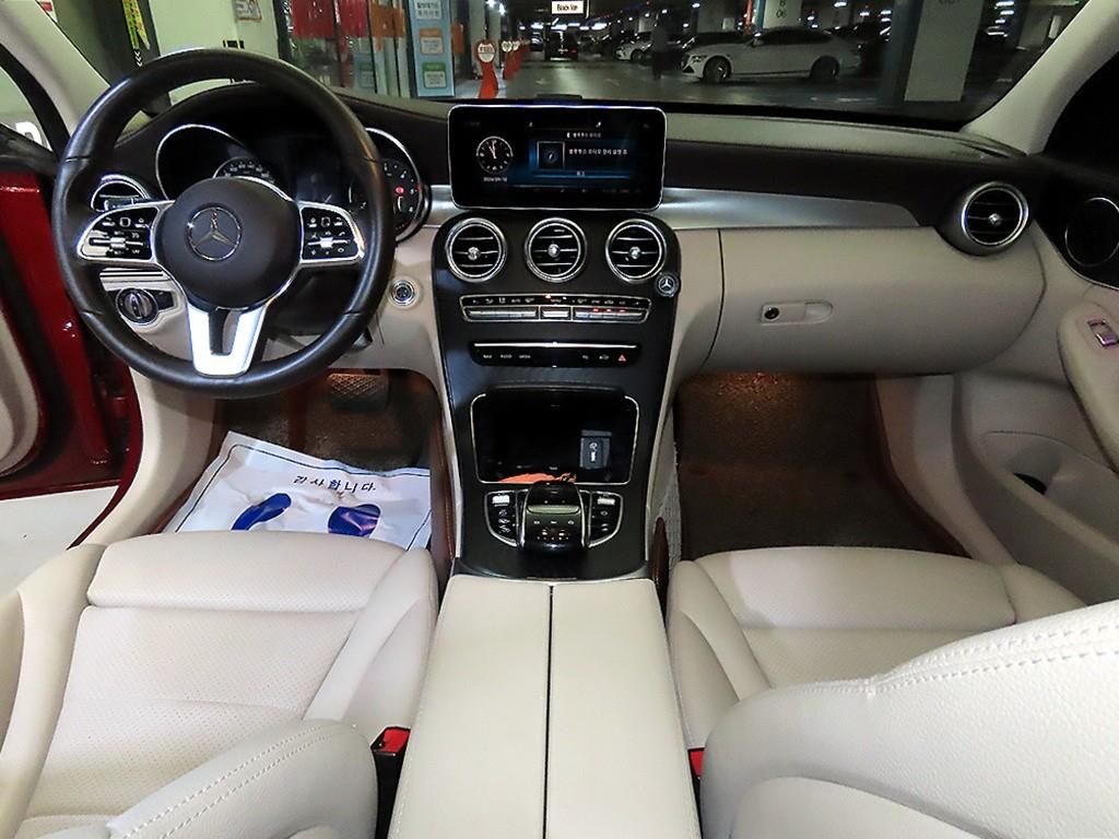 Mercedes-Benz C-Class — photo 10