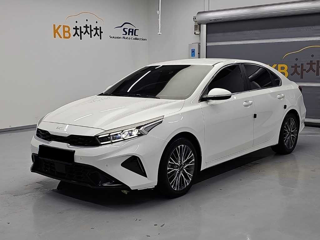 Kia K3 — photo 01