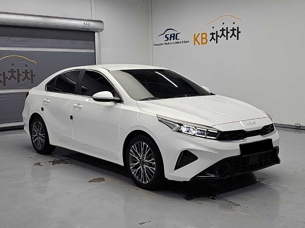 Kia K3 — photo 04