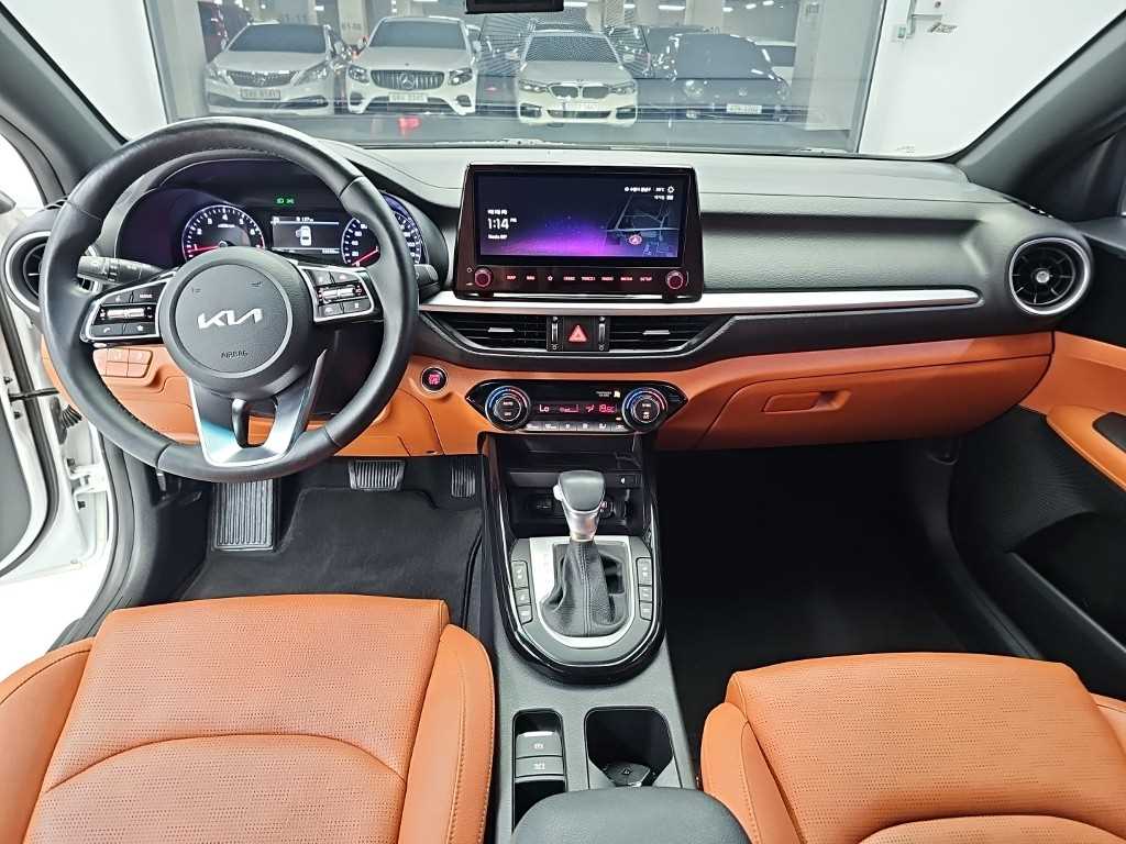 Kia K3 — photo 07