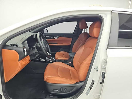 Kia K3 — photo 11