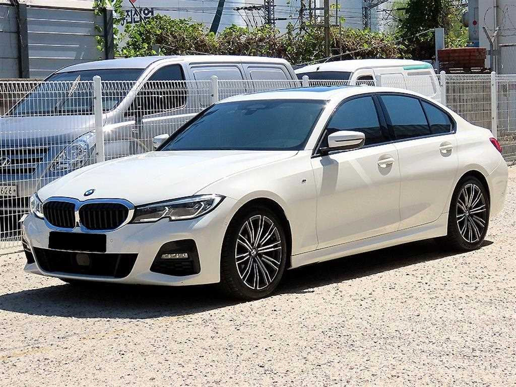 BMW 3-Series — photo 02
