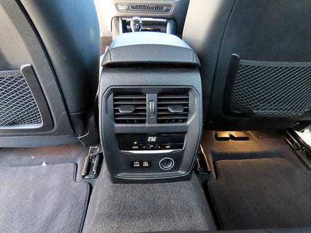 BMW 3-Series — photo 17