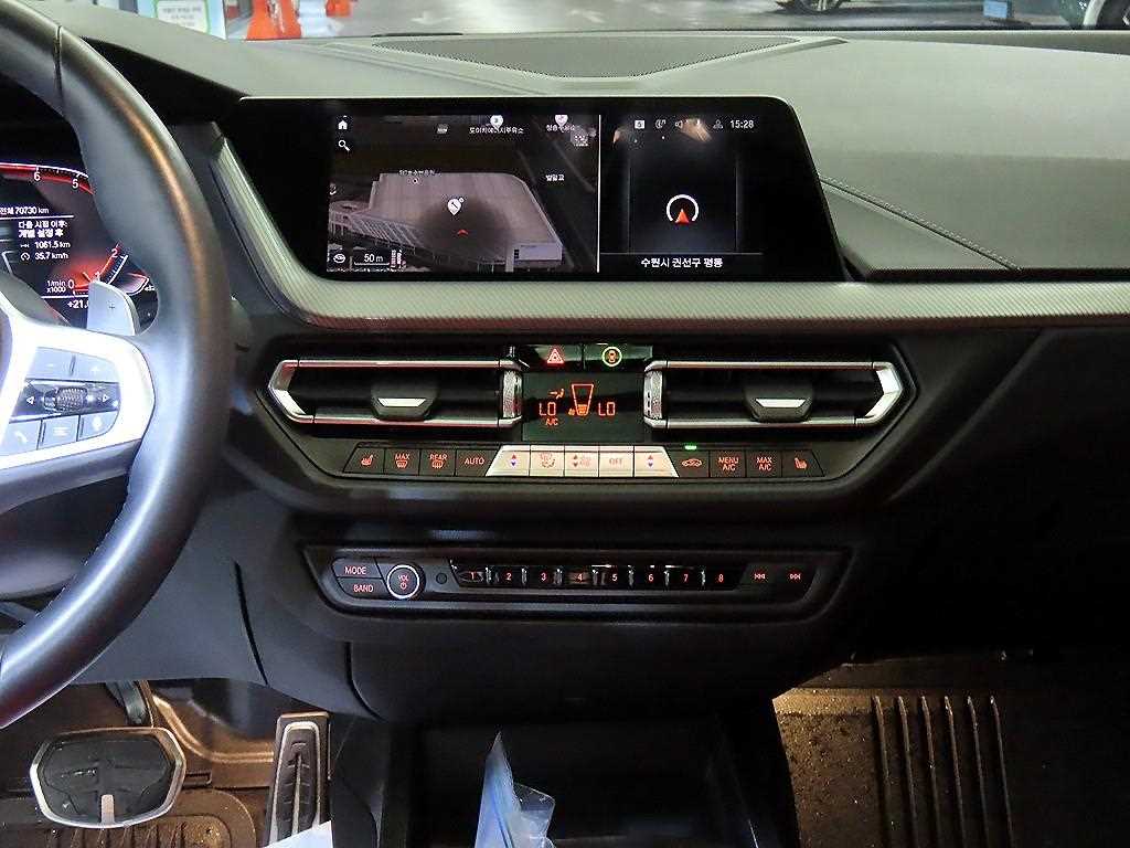 BMW 1-Series — photo 10