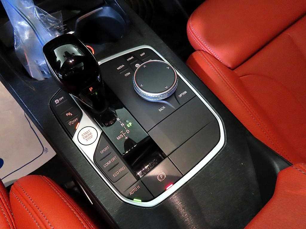 BMW 1-Series — photo 11