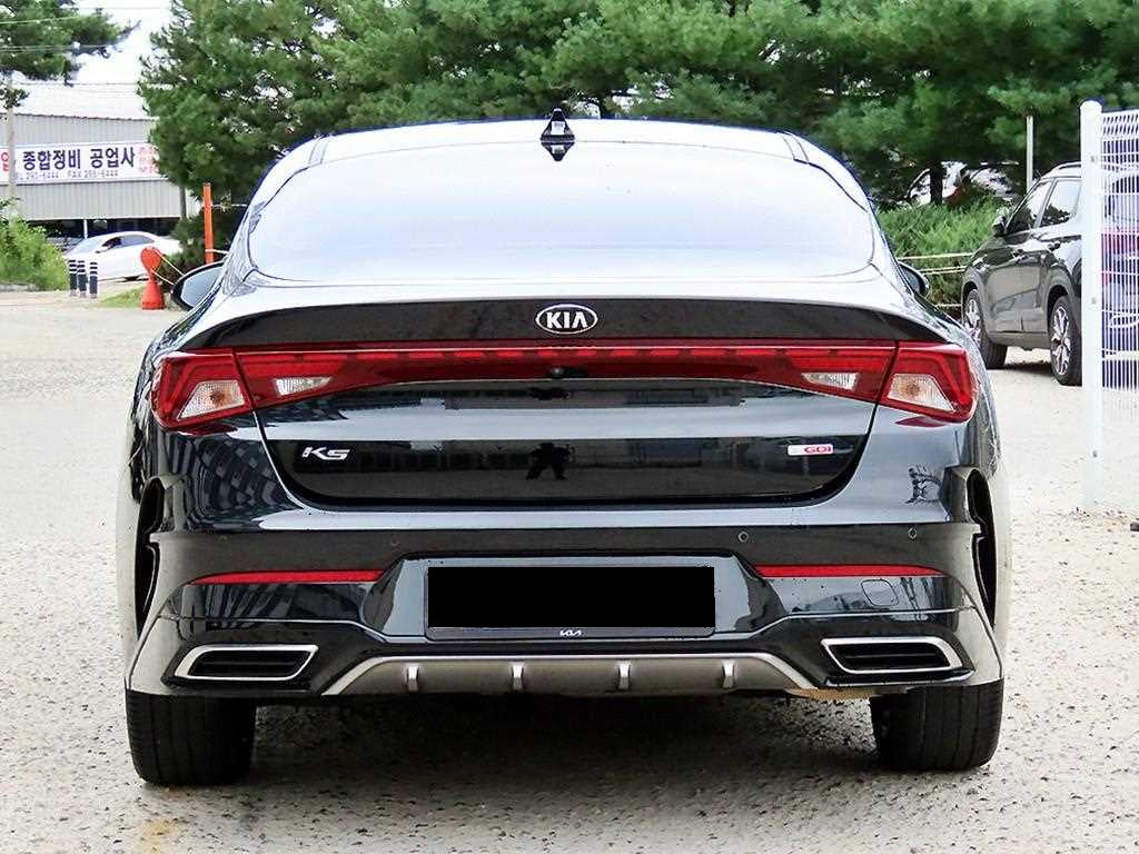 Kia K5 — photo 04