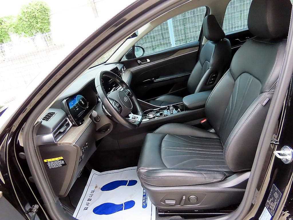 Kia K5 — photo 05