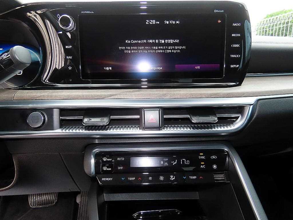Kia K5 — photo 13