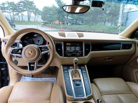 Porsche Macan — photo 07