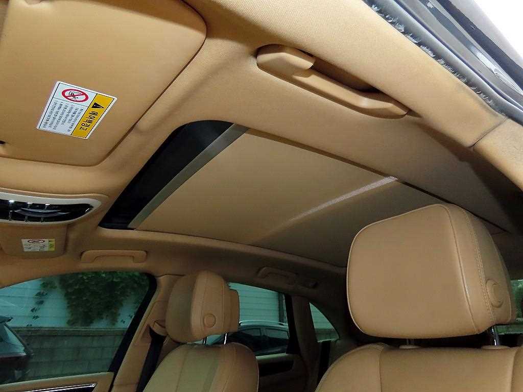 Porsche Macan — photo 16