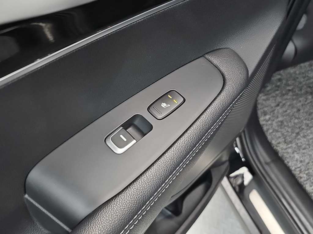 Kia Sorento — photo 13