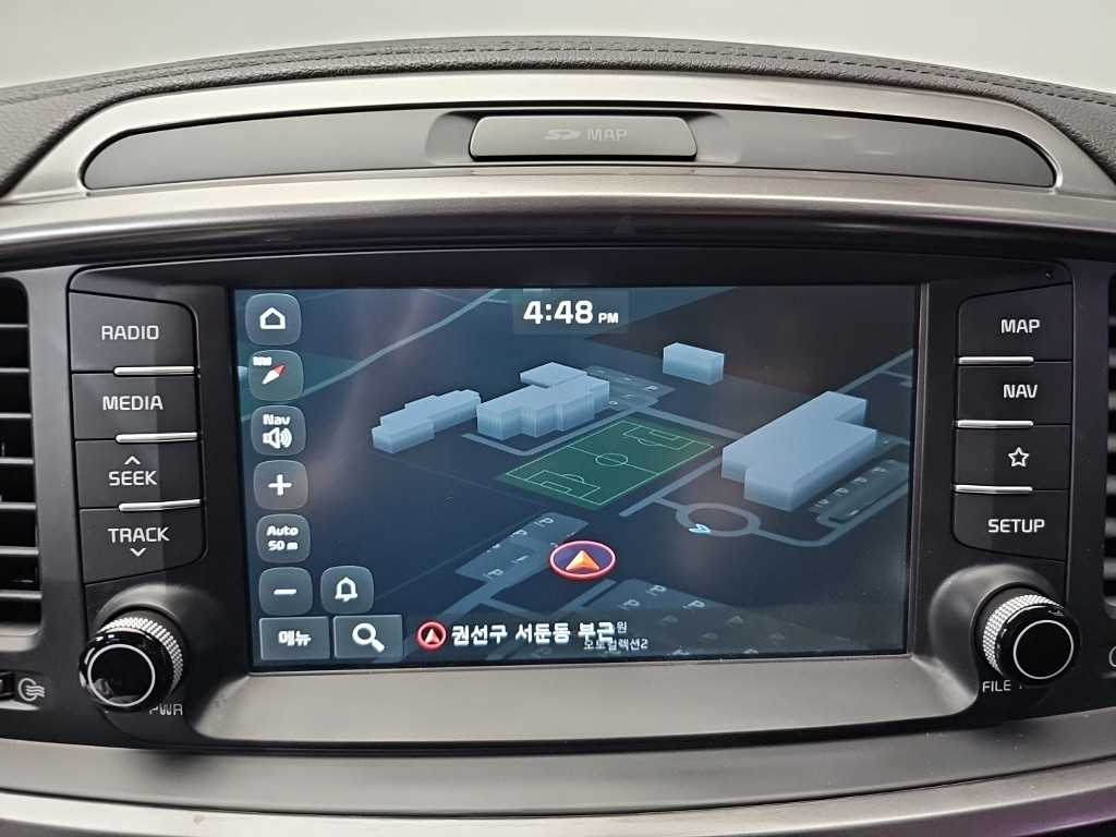 Kia Sorento — photo 15