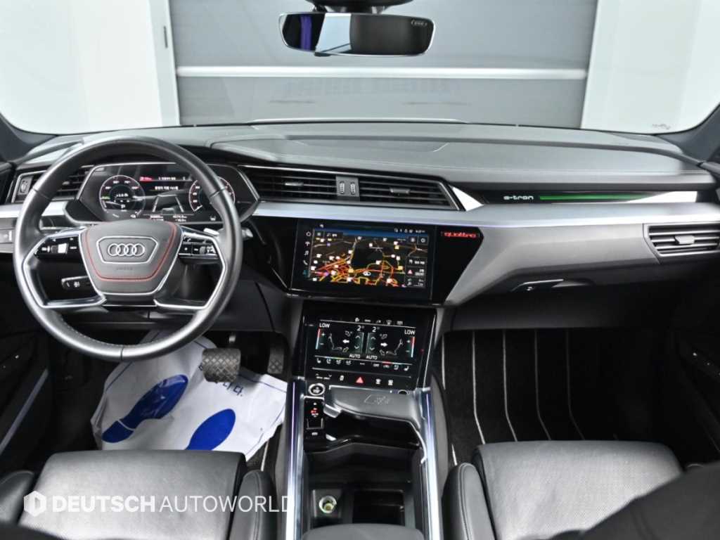 Audi e-tron — photo 07
