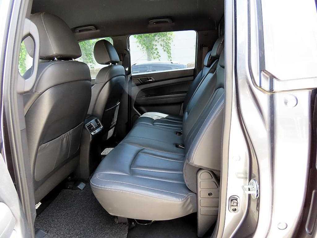 KGM Rexton — photo 06