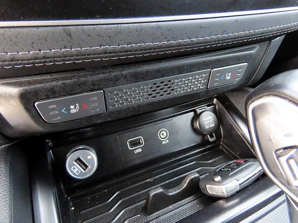 KGM Rexton — photo 13