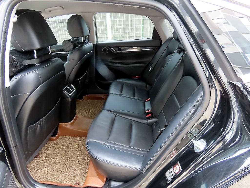 Hyundai Grandeur — photo 06