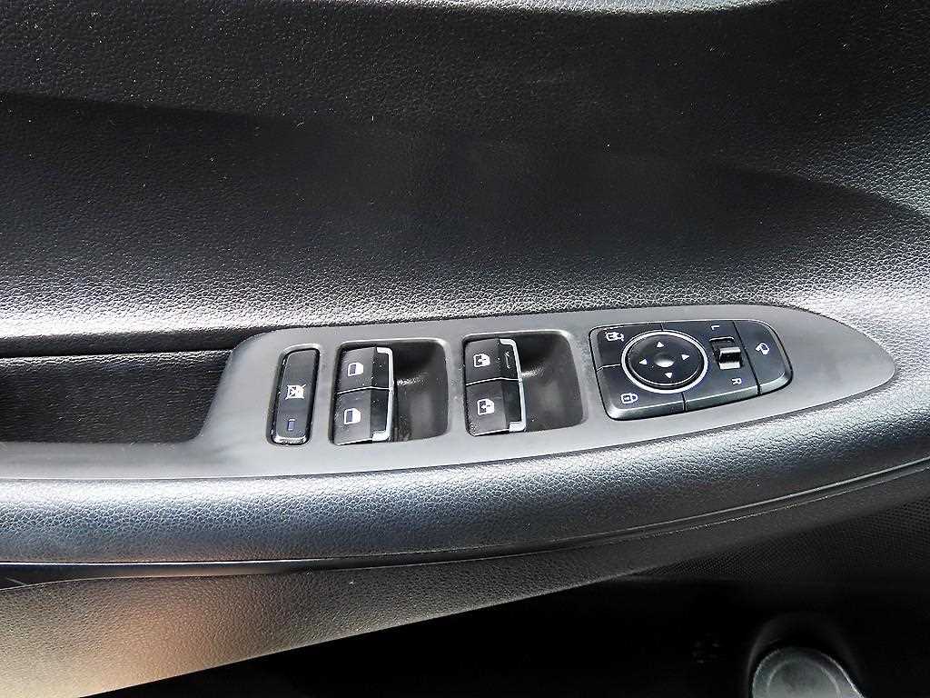 Hyundai Grandeur — photo 11
