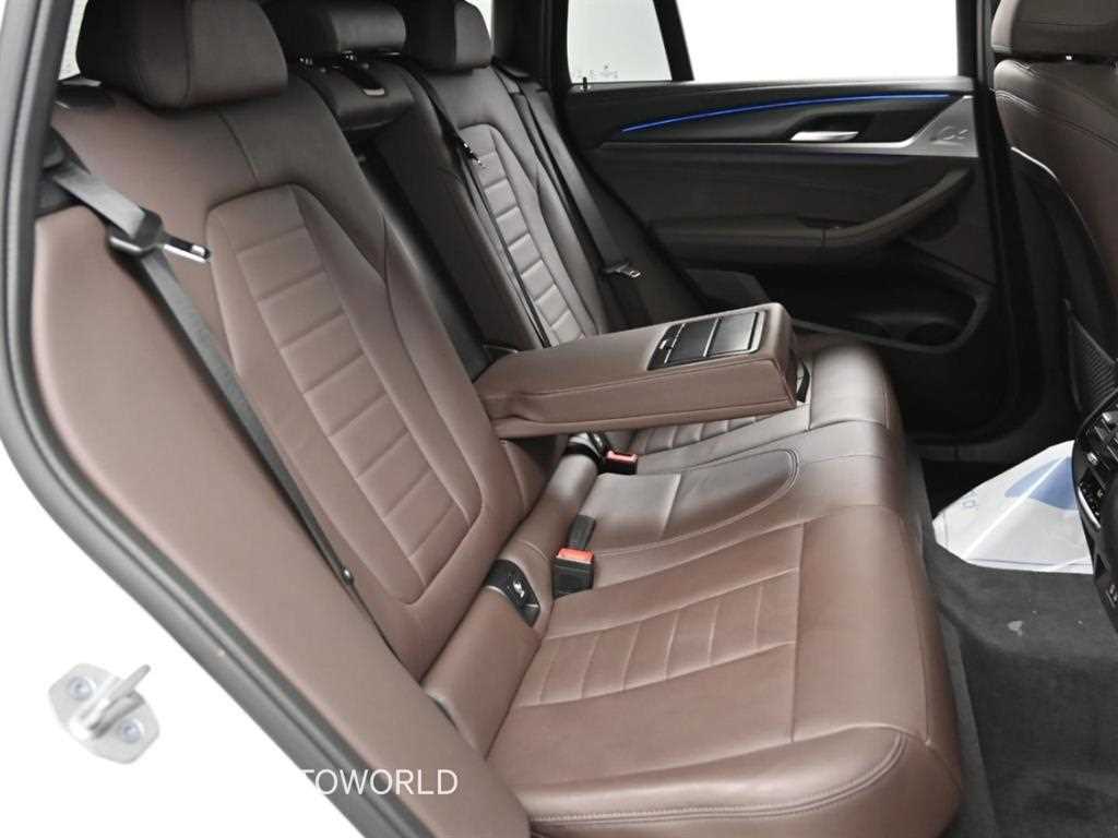 BMW X4 — photo 12