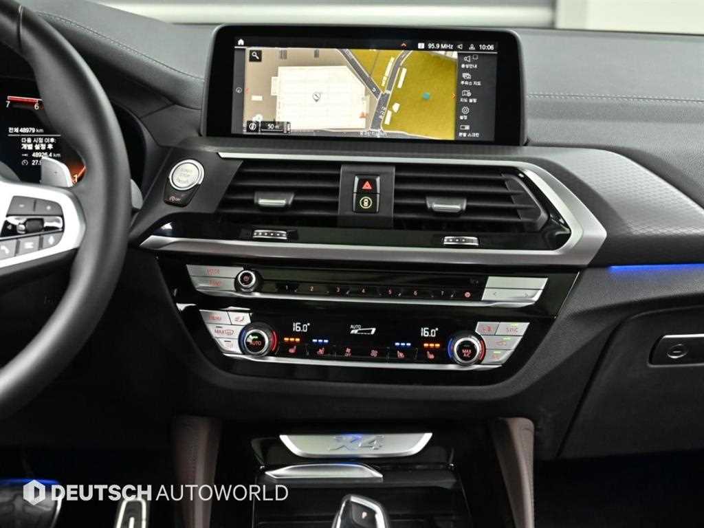 BMW X4 — photo 14