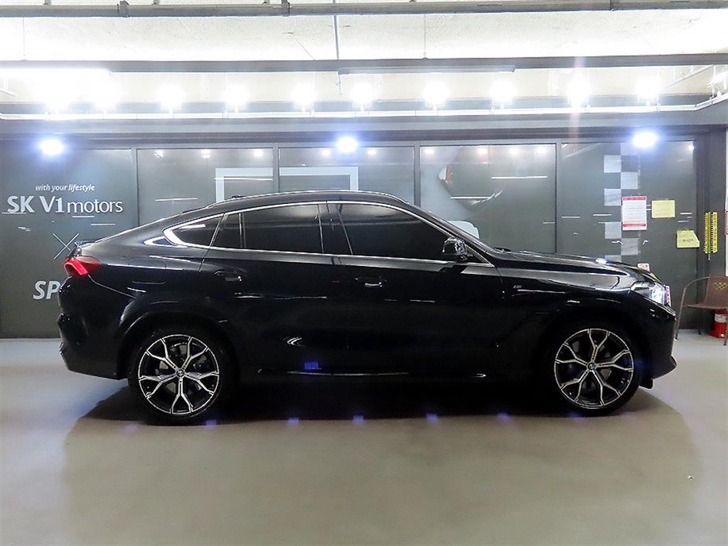 BMW X6 — photo 03