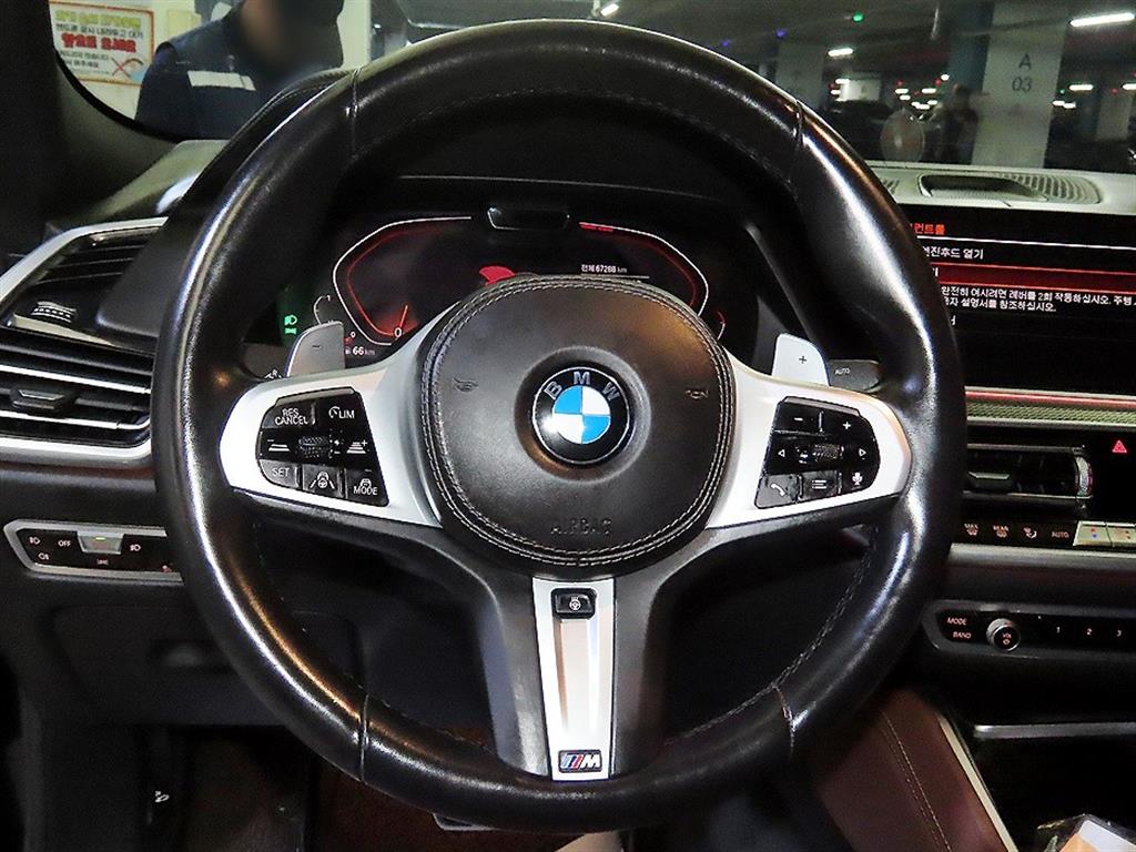 BMW X6 — photo 08