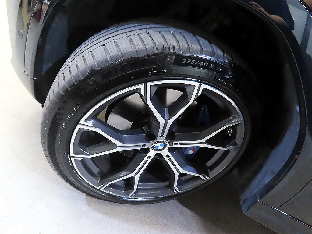 BMW X6 — photo 20