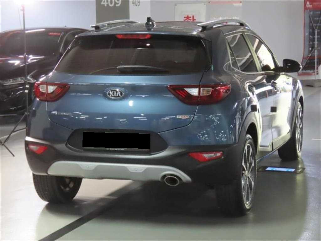 Kia Stonic — photo 03