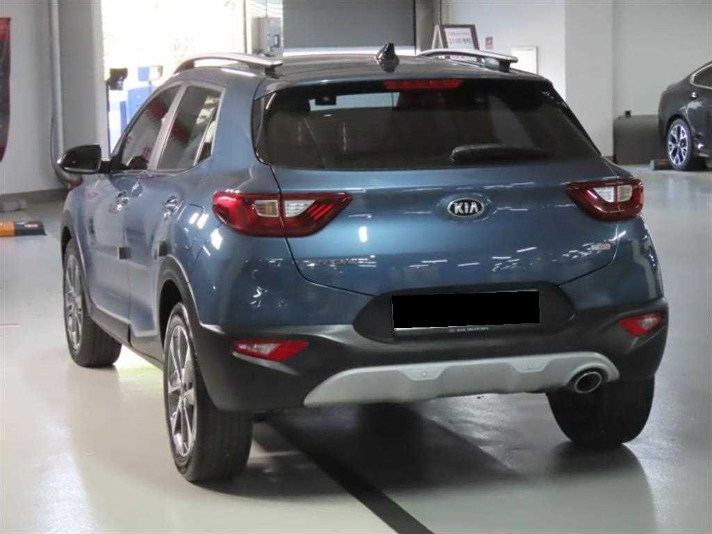 Kia Stonic — photo 04