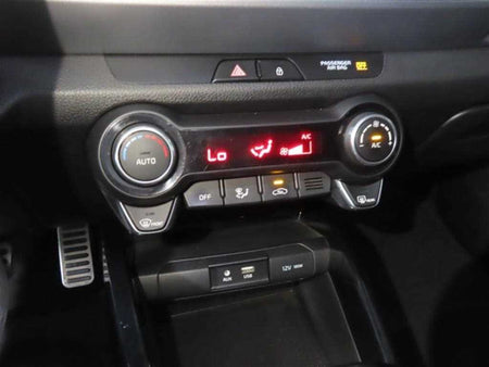 Kia Stonic — photo 07