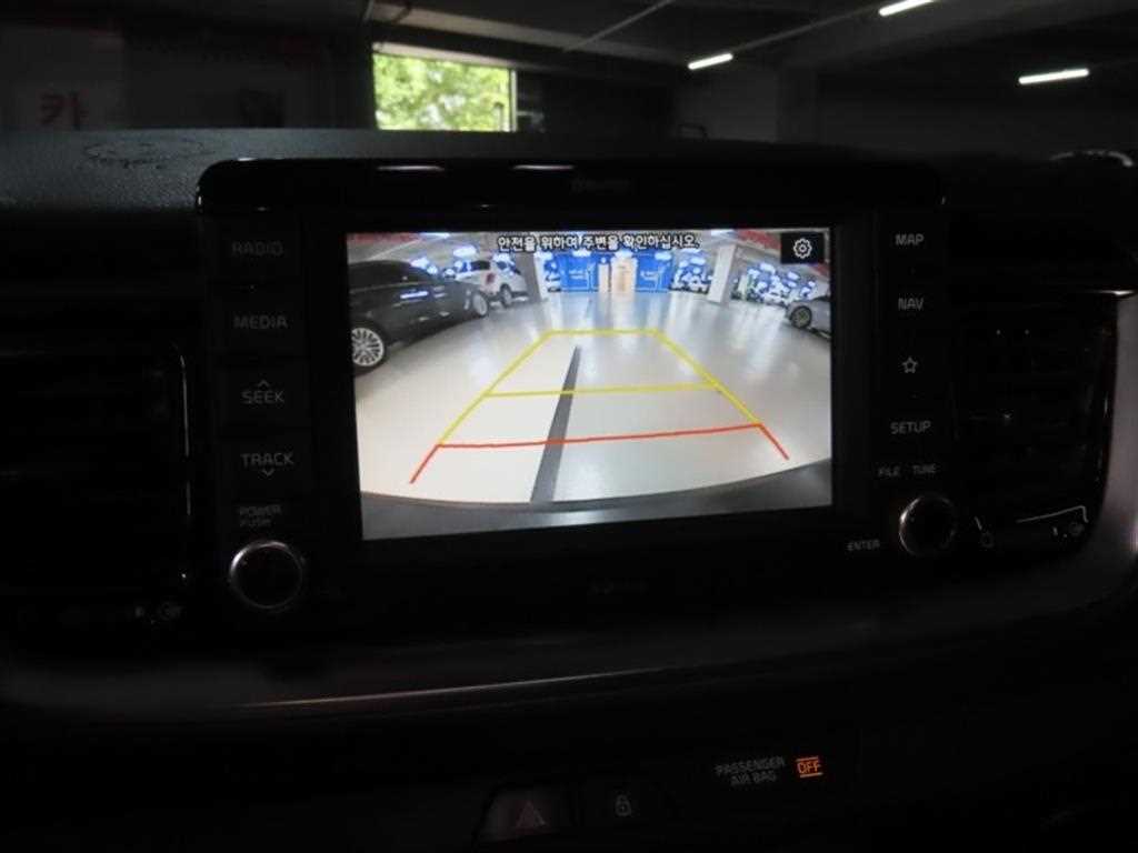 Kia Stonic — photo 09