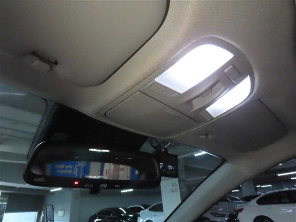 Kia Stonic — photo 10