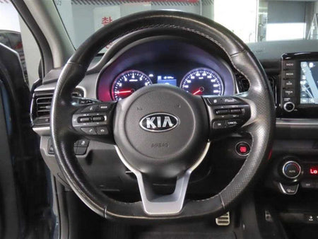 Kia Stonic — photo 15