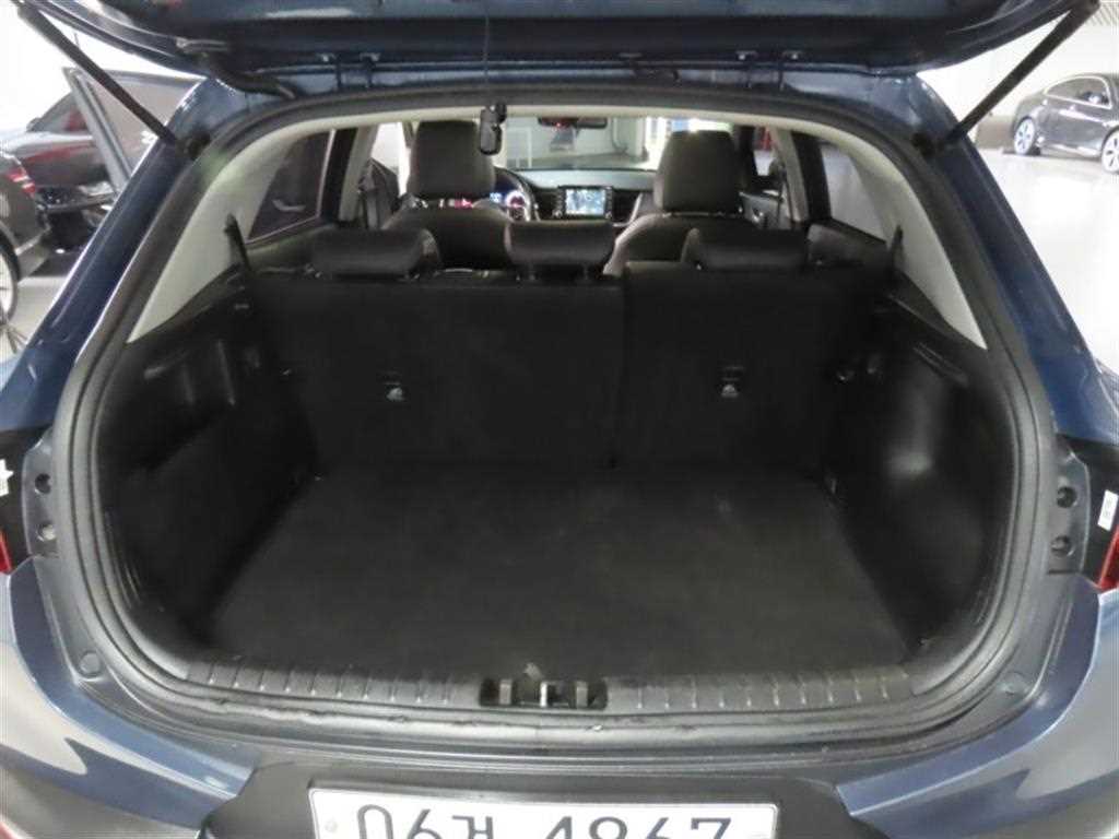 Kia Stonic — photo 18