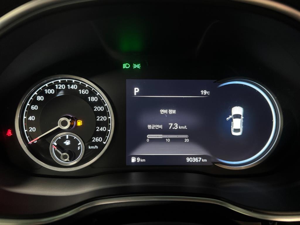 Genesis G80 — photo 09