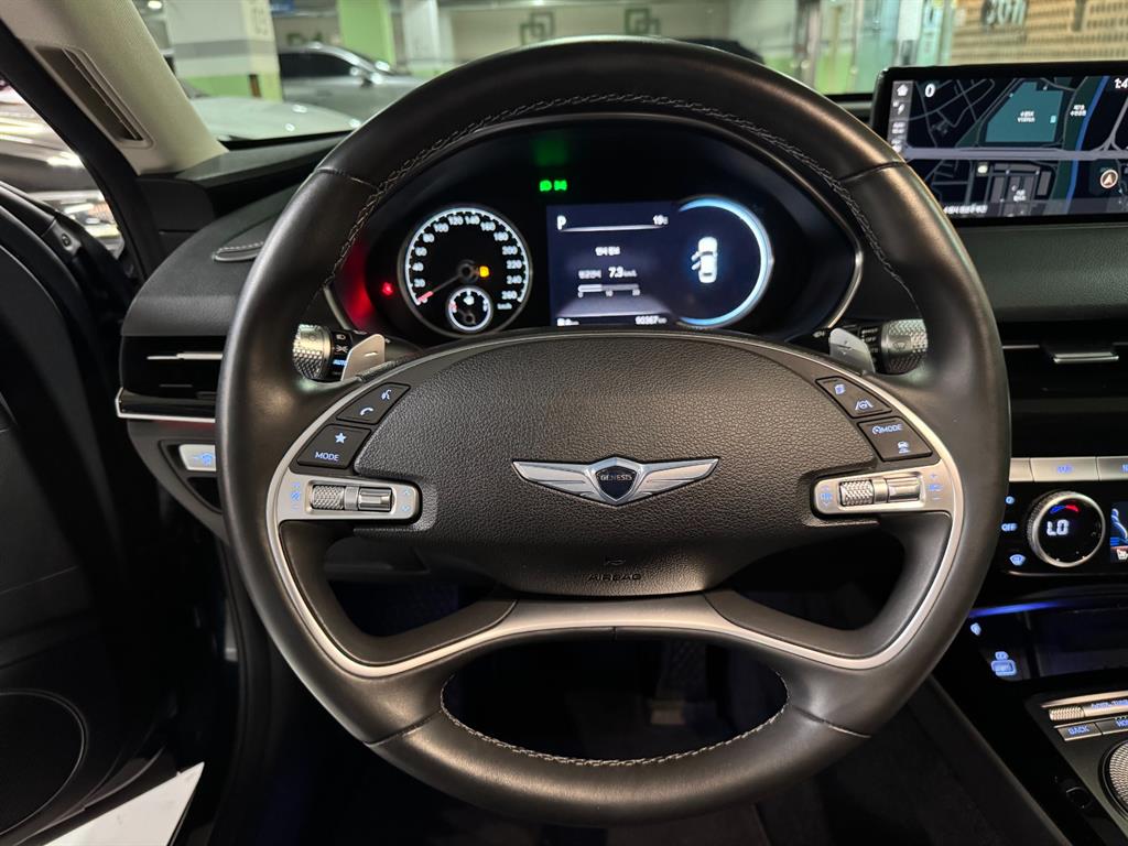 Genesis G80 — photo 10