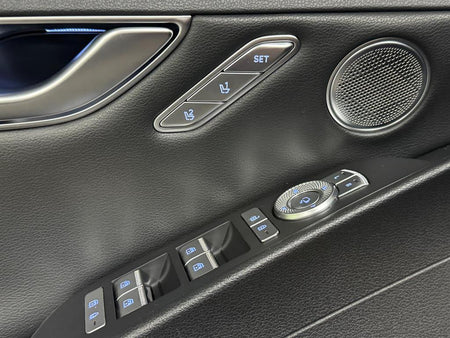 Genesis G80 — photo 16