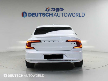 Volvo S90 — photo 04