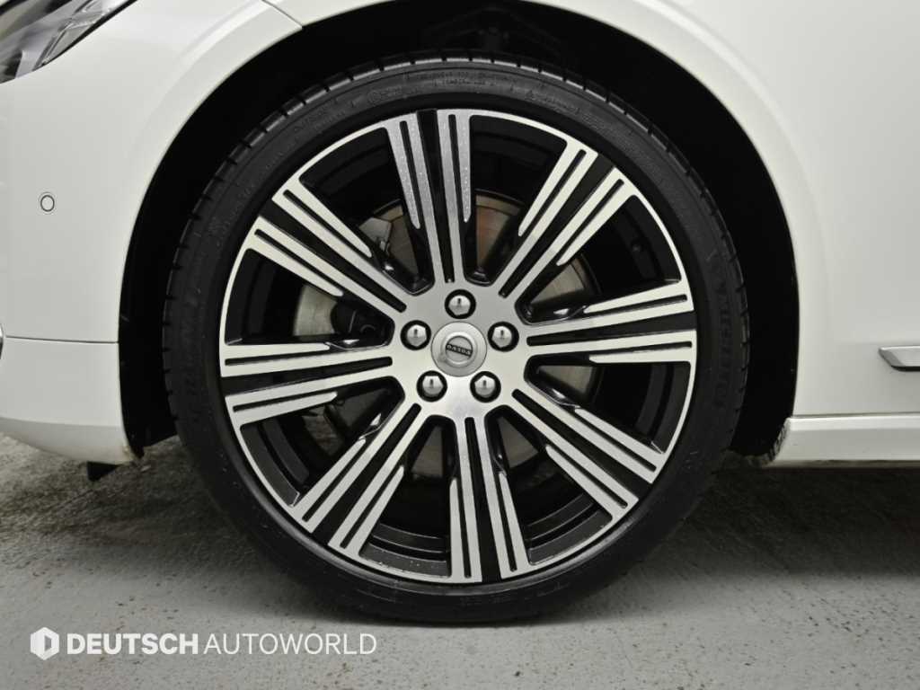 Volvo S90 — photo 05