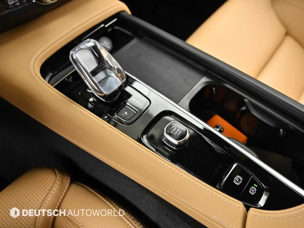 Volvo S90 — photo 09
