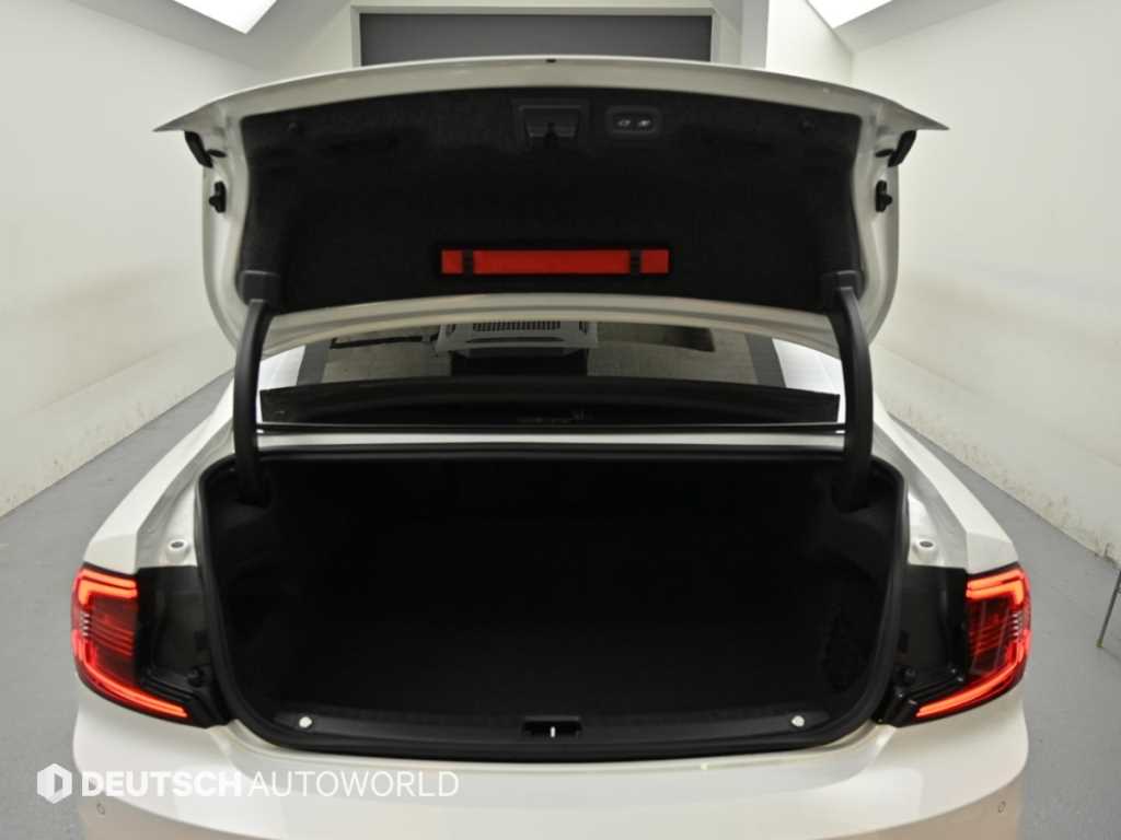 Volvo S90 — photo 19