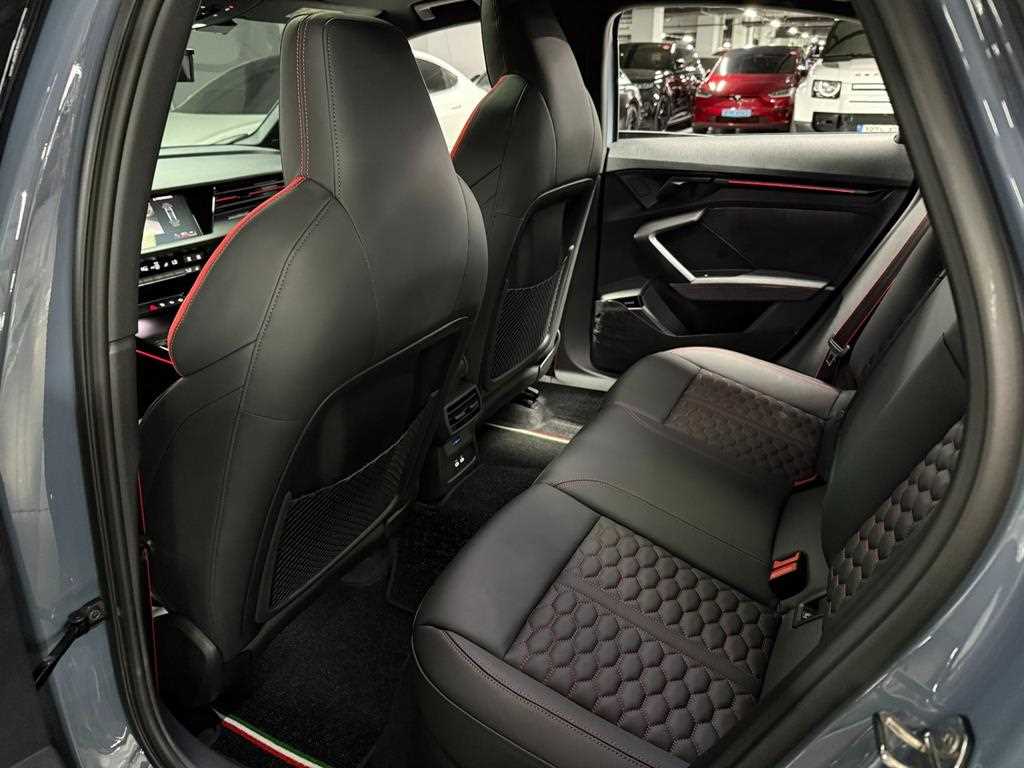 Audi RS3 — photo 11