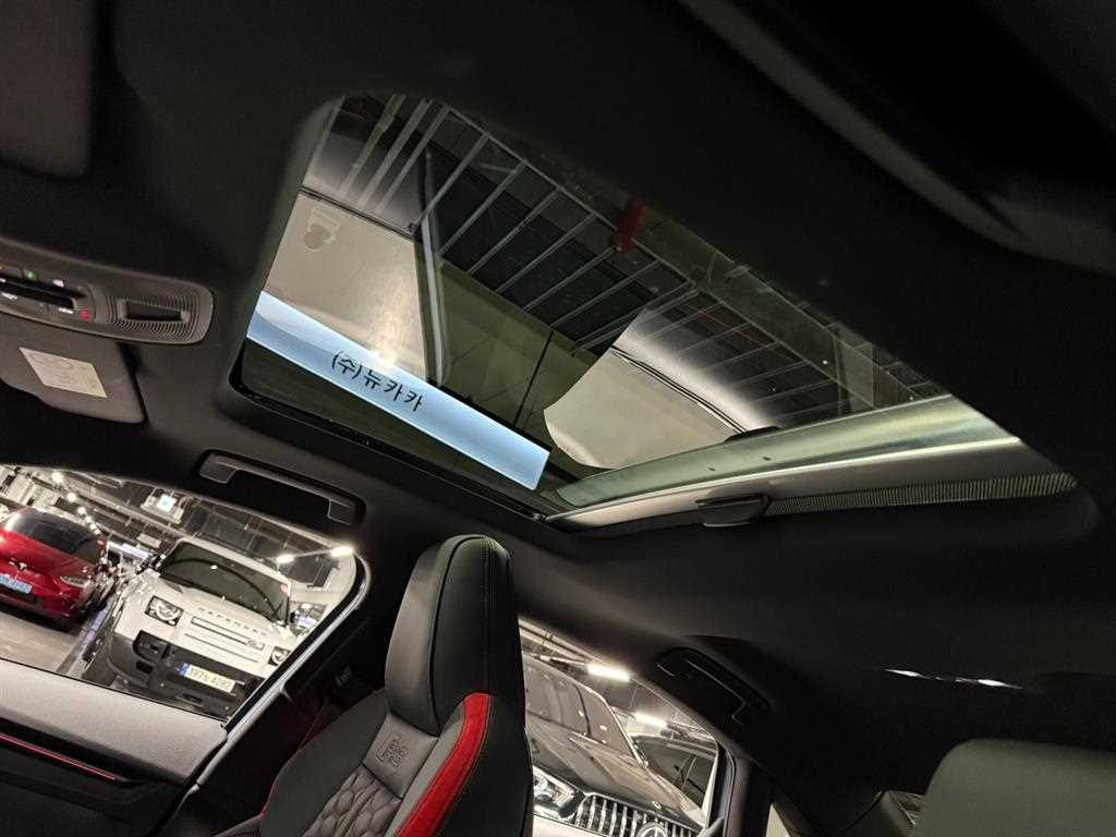 Audi RS3 — photo 16