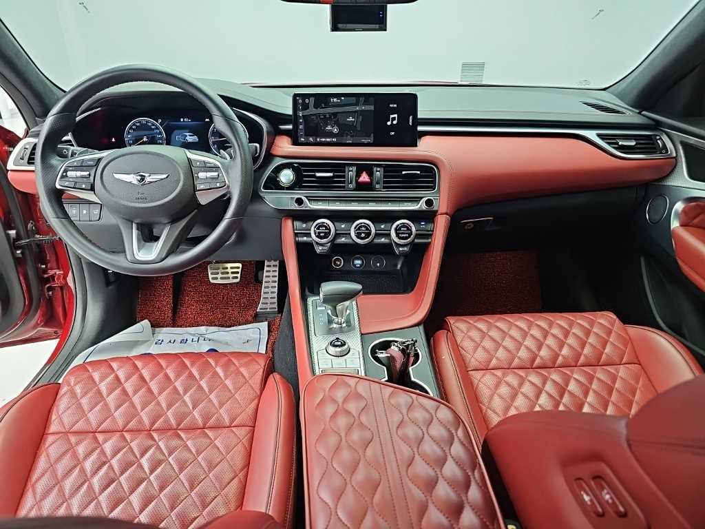Genesis G70 — photo 07