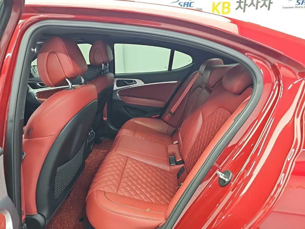 Genesis G70 — photo 12