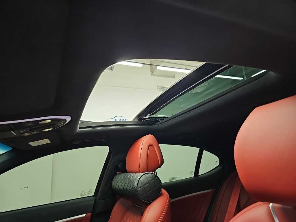 Genesis G70 — photo 15