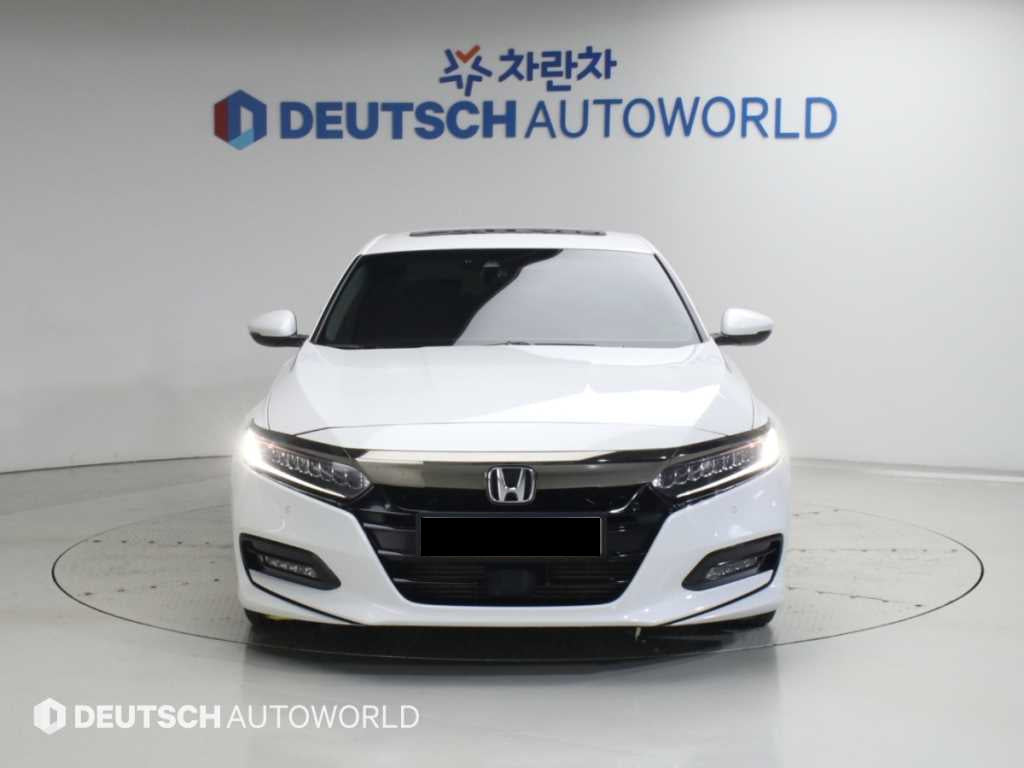 Honda Accord — photo 03
