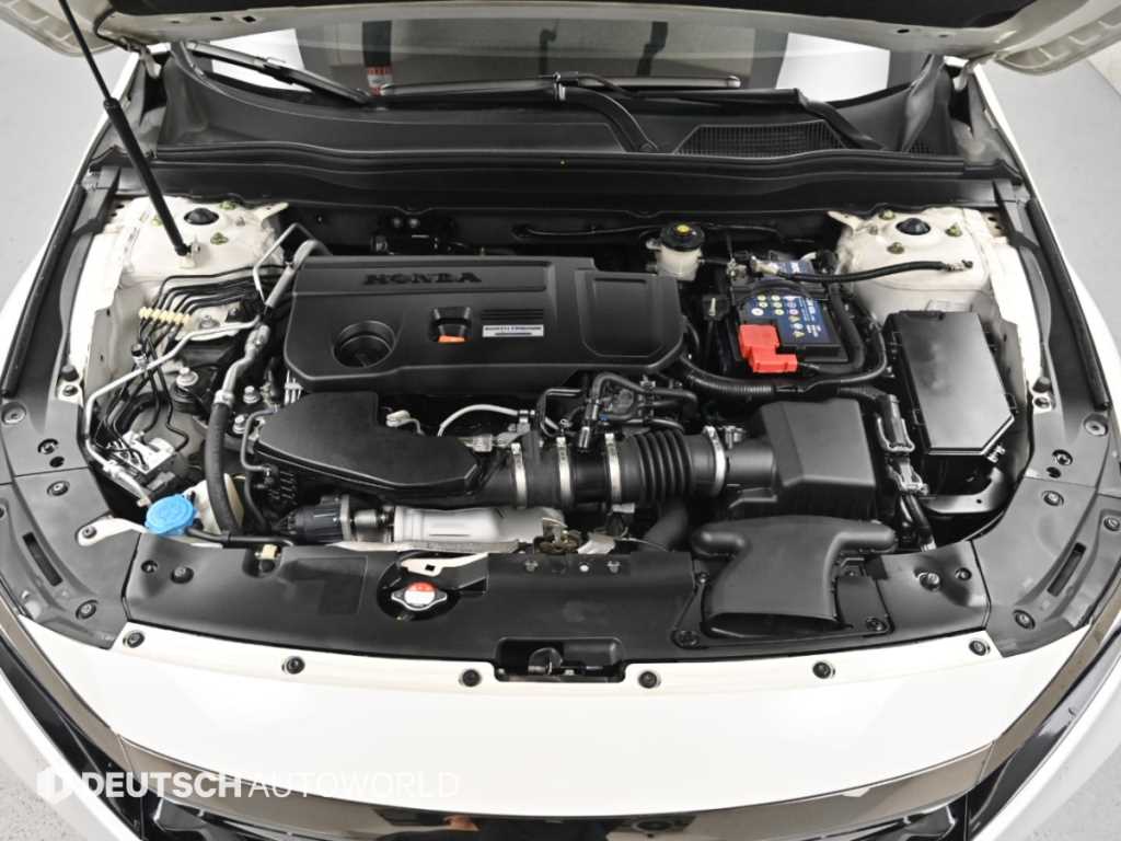 Honda Accord — photo 06