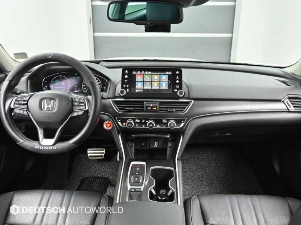 Honda Accord — photo 07