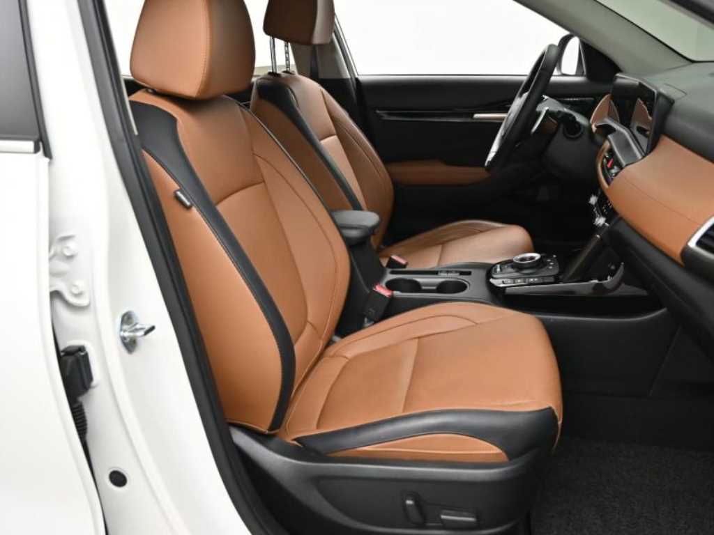 Kia Seltos — photo 10