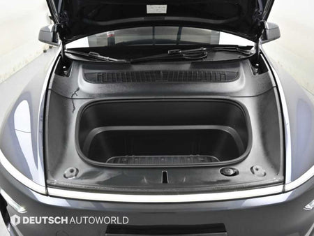 Tesla Model Y — photo 06